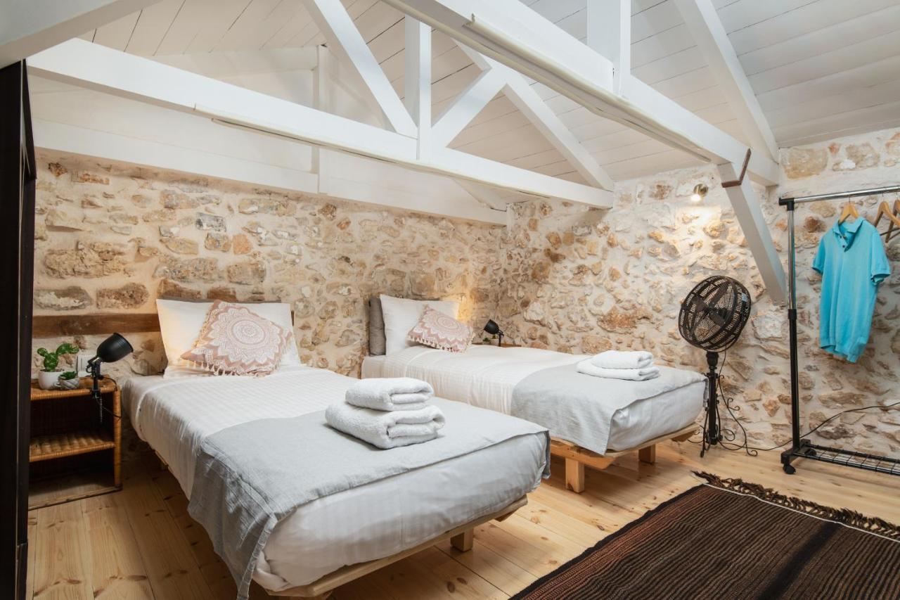 Beit Petra Villa Daratsos Екстериор снимка